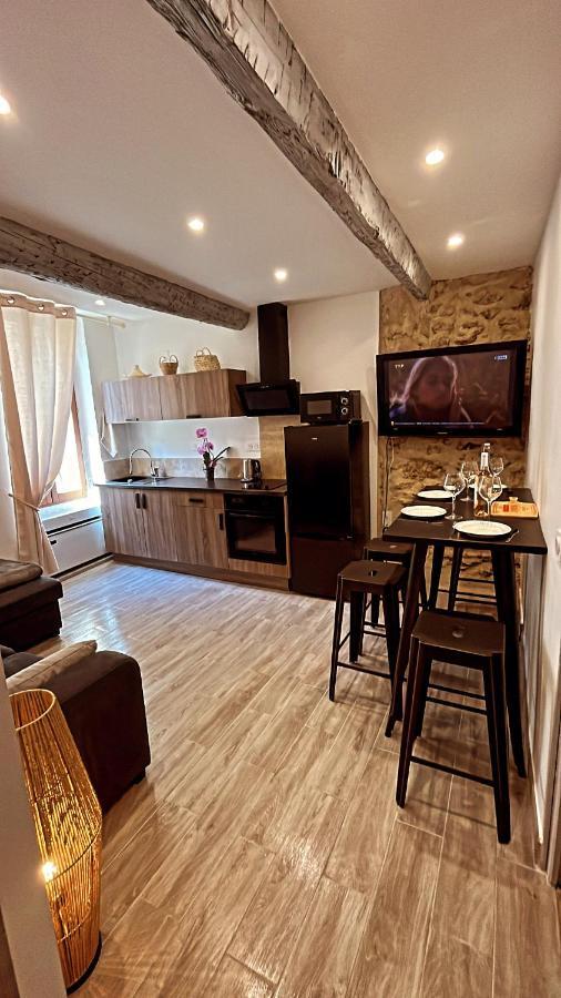 Appartement T2 Centre Village Cucuron Ngoại thất bức ảnh